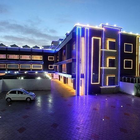 Hotel Sea Palace Kollam Eksteriør billede